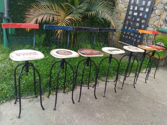 Banquetas Personalizadas em Ferro Artesanal Brinde